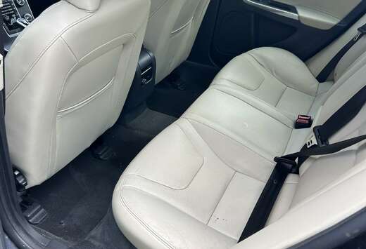 Volvo 2.0 D2 Momentum Geartronic