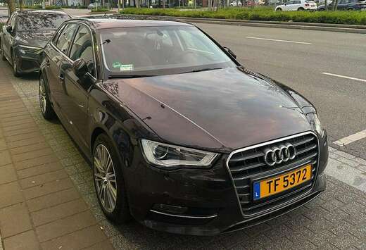 Audi A3 Sportback 1.6 TDi Ambition S line