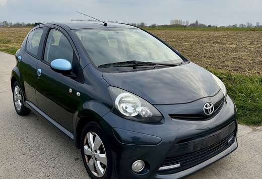 Toyota 1.0i Color Edition MMT