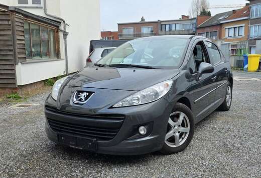 Peugeot 1.4i  AIRCO / 5P / ESSENCE