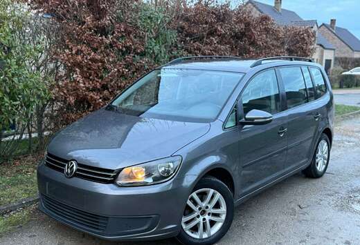 Volkswagen Touran 1.6 CR TDi Highline