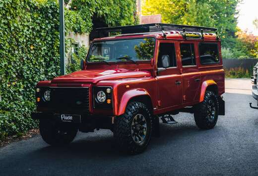 Land Rover 110 // RIMINI RED // AC // ALL INCL