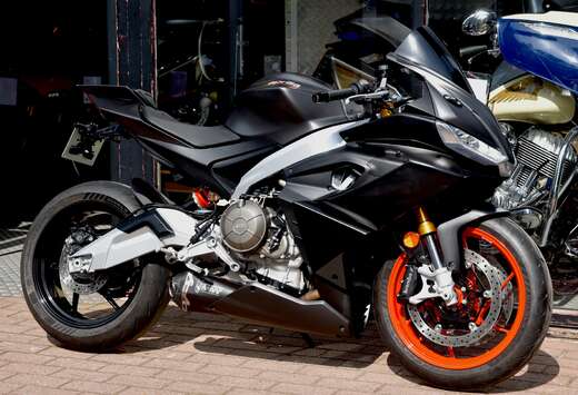 ***MOTO VERTE***