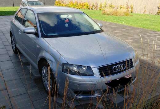 Audi 1.6i Ambiente export ou marchand