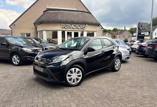 Toyota Hatchback 1.0L MT X Play NIEUW STAAT CarPlay C ...
