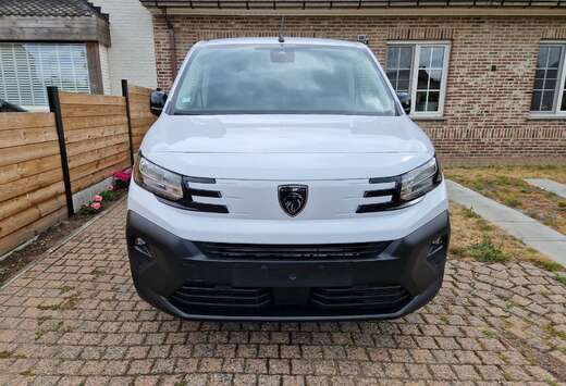 Peugeot 1.5 BlueHDi L1 STD Light S/S