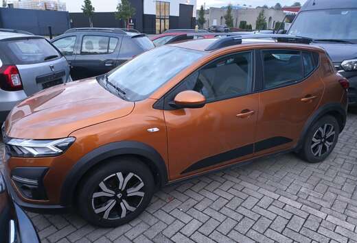 Dacia Sandero Stepway TCe 90 Essential