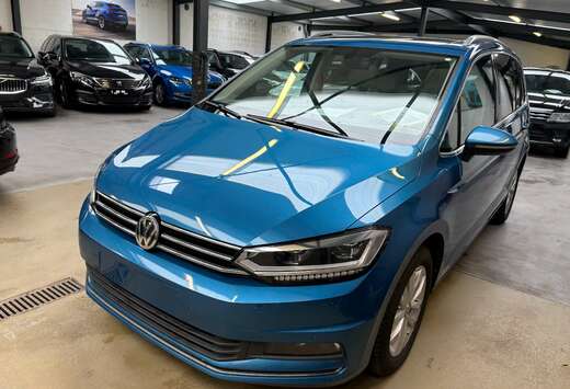 Volkswagen Touran 1.6 TDi SCR Sound DSG