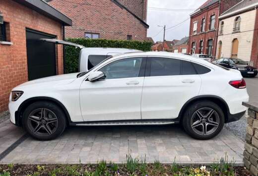 Mercedes-Benz d Coupé 4-Matic amg line full options