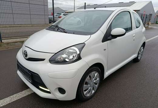 Toyota Aygo 1.0i Active prêt à immatriculer