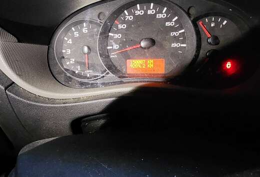 Renault 2.3 dCi 35 L2H1 Confort (E5)