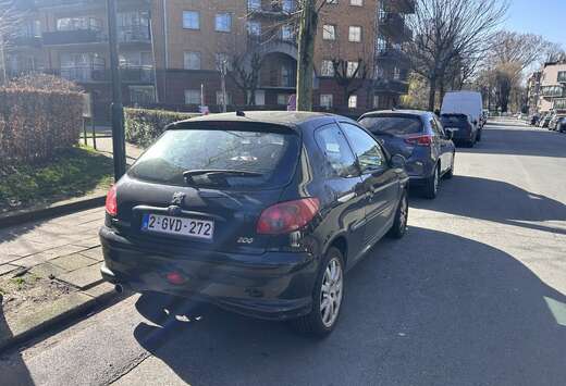 Peugeot 1.4i XT