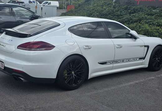 Porsche S e-Hybrid 3.0i V6 Tiptronic