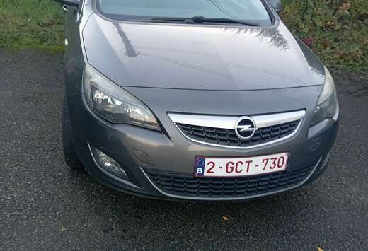 Opel Sports Tourer 1.7 CDTI 110 ch FAP Cosmo