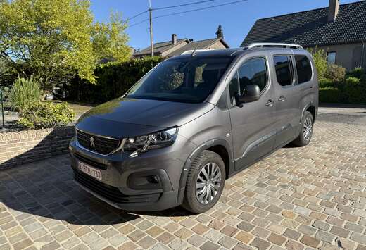 Peugeot 1.5 BlueHDi Long Allure Premier Propriétaire