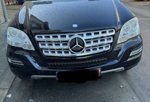 Mercedes-Benz CDI 4Matic 7G-TRONIC DPF BlueEFFICIENCY