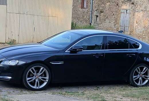 Jaguar XF 2.0 D AWD Portfolio (EU6.2)