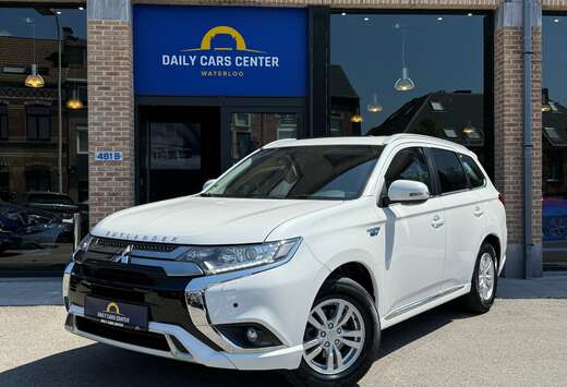 Mitsubishi PHEV 2.4i 4WD Toit ouvrant I Alcantara I C ...