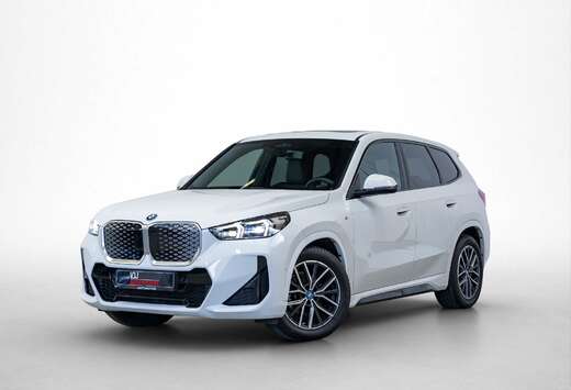 BMW iX1 eDrive20 M Sportpaket