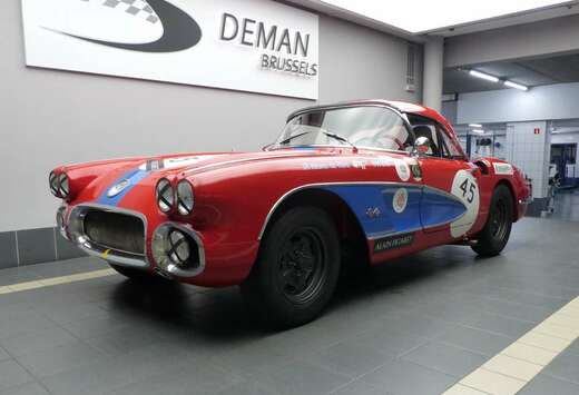 Corvette * racing car * Le Mans Classic * engine over ...