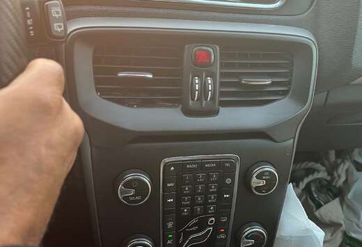 Volvo V40 D4 Momentum