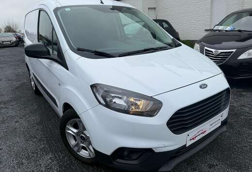Ford Transit Courier applecarplay 12 m waarborg