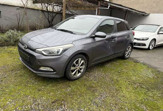 Hyundai 1.2 Essnce 84Cv  Intuitive Euro6 2900€