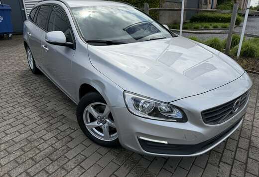 Volvo 2.0 D2 *LEDER*GPS*2018*COCKPIT*