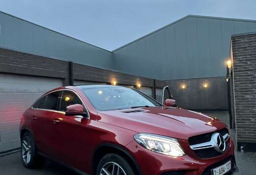 Mercedes-Benz Coupé d 4-Matic 9G-tronic AMG Line