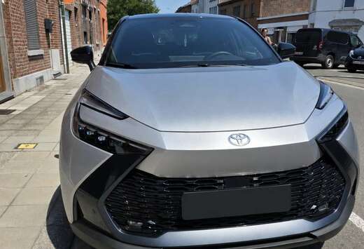 Toyota Hybrid HEV 1.8 Premium Bi-Tone E-CVT
