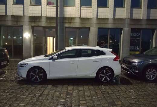 Volvo V40 T4 R-design Business Sport 190 CH