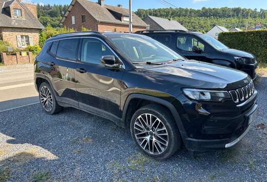 Jeep Renegade 1.3 T4 Limited DDCT