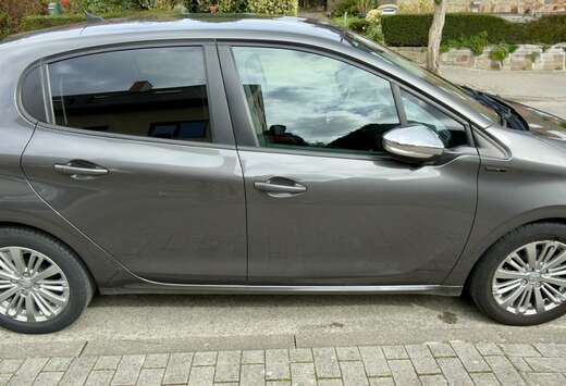 Peugeot 1.2i PureTech Signature S&S (EU6.2)