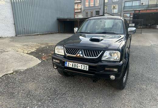 Mitsubishi 2.5 Turbo int. Instyle 4WD clean*EXPORT*04 ...