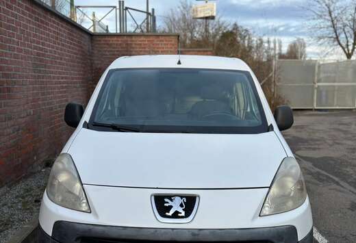 Peugeot 1.6 HDi L2H1 Pack CD Airco 121