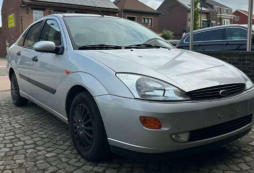 Ford Focus Ghia 1.6