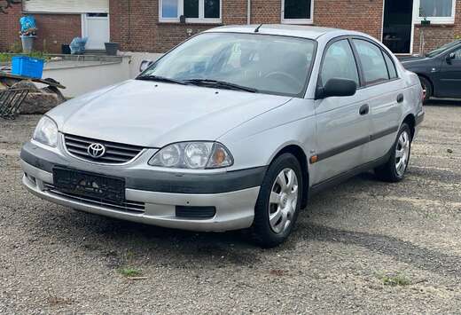 Toyota 1.8 linea sol