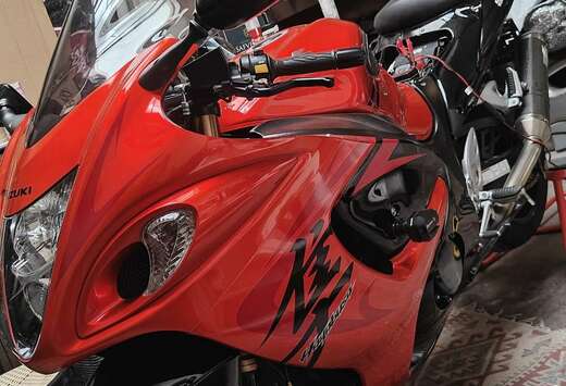Suzuki GSX1300R
