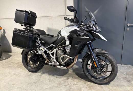 Triumph Explorer GT Pro