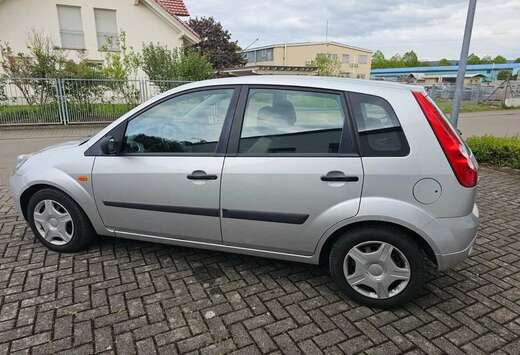 Ford 1.6i 16v Trend