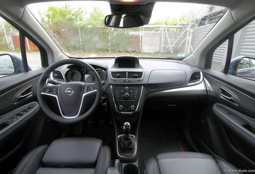 Opel 1.6i 4x2 Cosmo