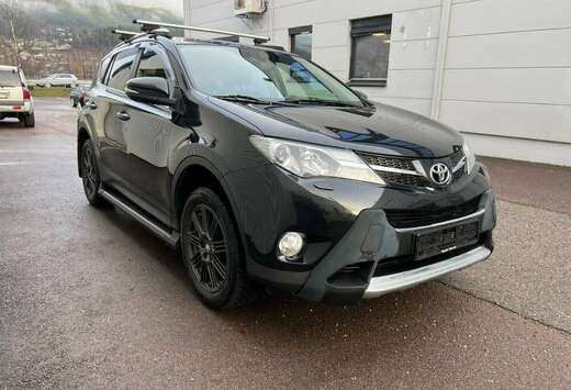 Toyota RAV4 2.0i Automat 151 HK AWD R-Kamera