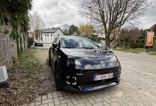 Renault E-R5 E-Tech 52 kWh Comfort Range Techno