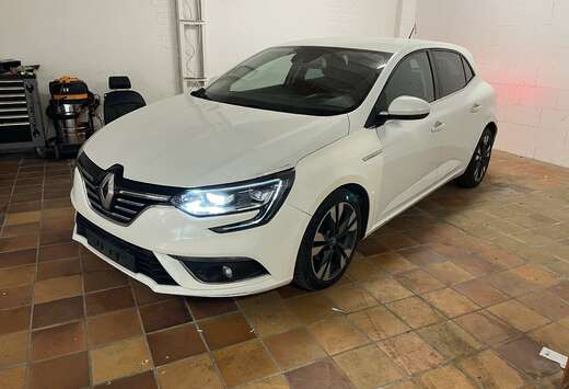 Renault 1.5 Blue dCi Bose Edition Autmatique