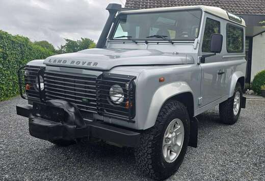Land Rover Defender 2.4 Turbo - D S