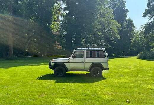 Mercedes-Benz 240 GD