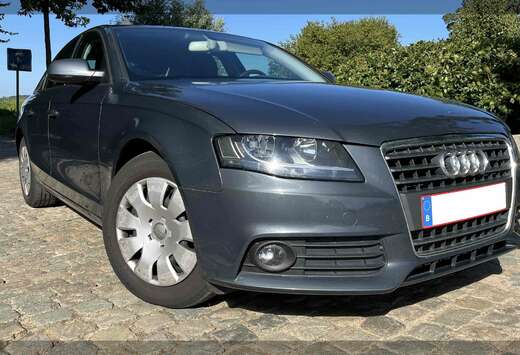 Audi A4 2.0 TDI DPF multitronic Attraction