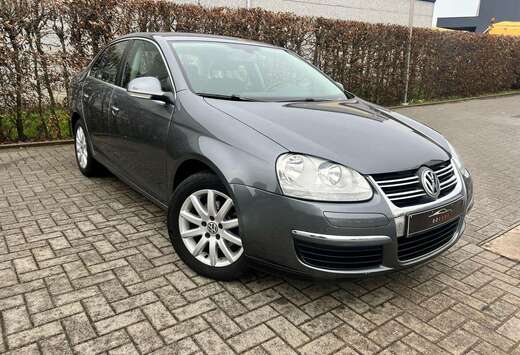 Volkswagen Jetta 1.6tdi**Diesel