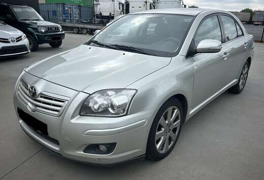 Toyota Avensis 2.0 Turbo D4D, Navigation