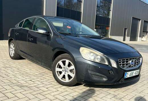 Volvo S60 1.6 T4 Kinetic Powershift